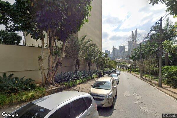 Amanda Bello de Oliveira Silva